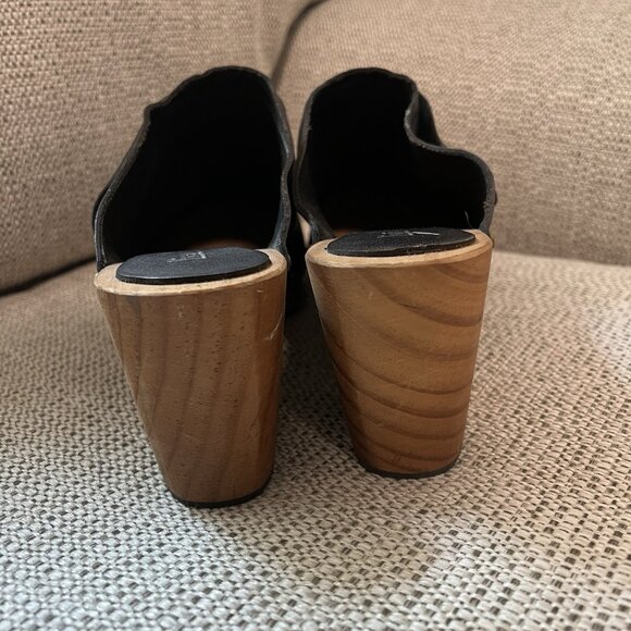 Lisa B. Classic High Heel Studded Clog in Black Leather Size 42 (9.5-10 US) - Picture 4 of 8